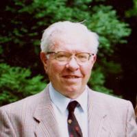 /bild3/fred-hoyle-1653219279.jpg